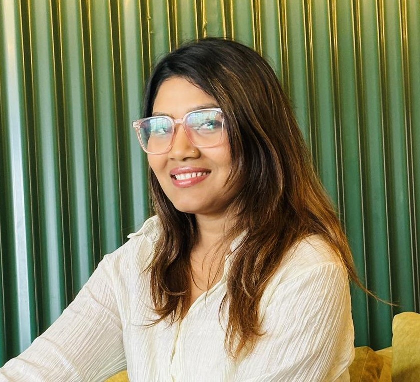 Bindu Pariyar – Singer